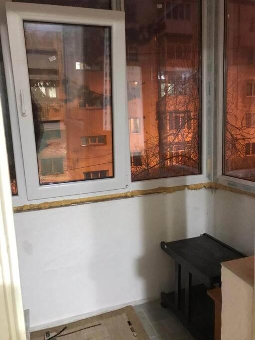 Apartament Confortabil Питешти Экстерьер фото